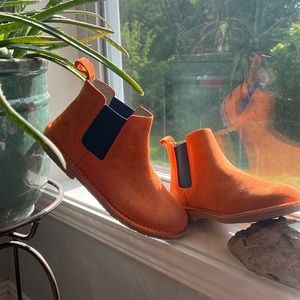 Atxa handmade, suede ankle boots